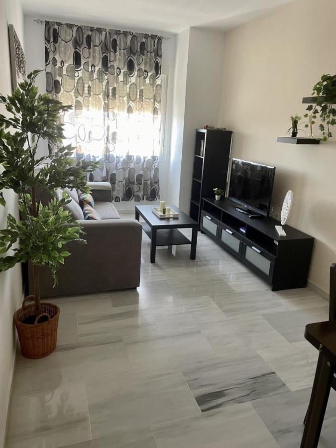 Apartamento Liru Bormujos, A 5 Minutos De Sevilla Eksteriør billede